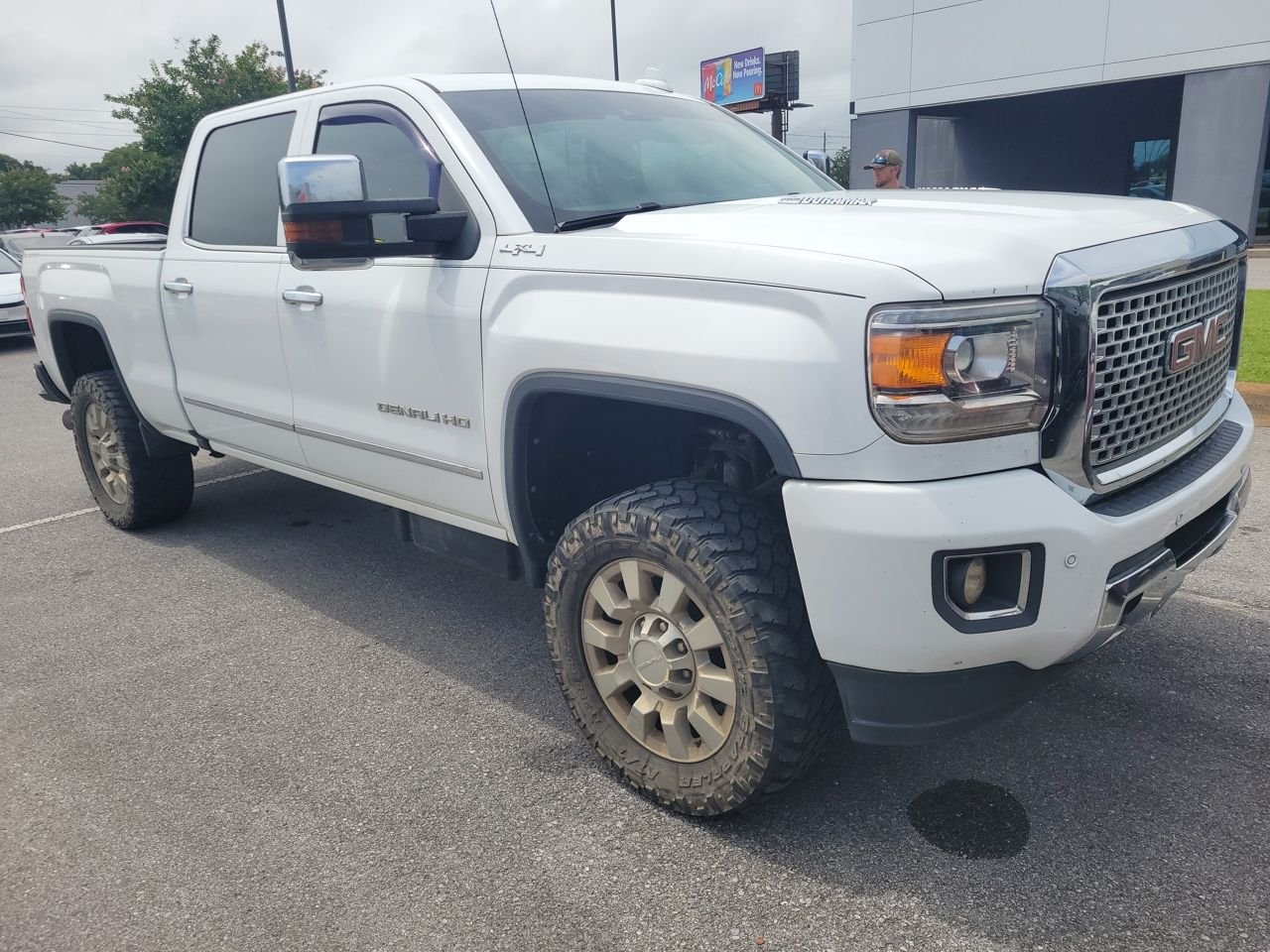 gmc sierra 2500 denali hd 2016 1GT12UE82GF281147 image gmc sierra 2500 denali hd 2016 1GT12UE82GF281147 image